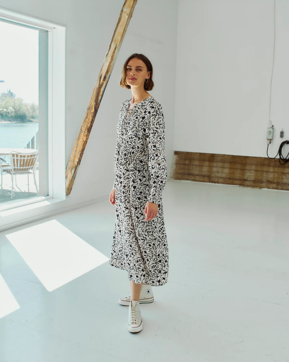 LOVY-DRESS
