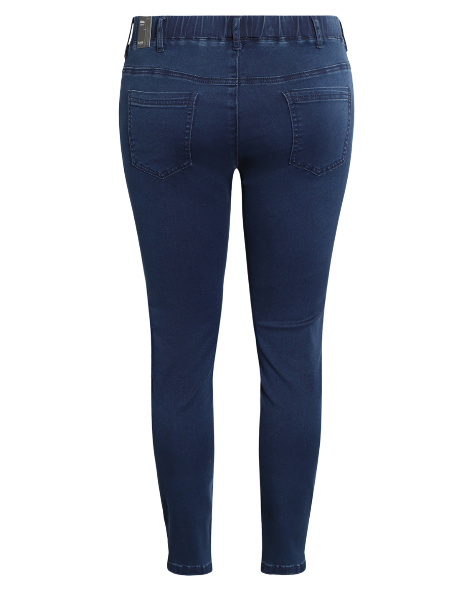 SOFIA SLIM FIT