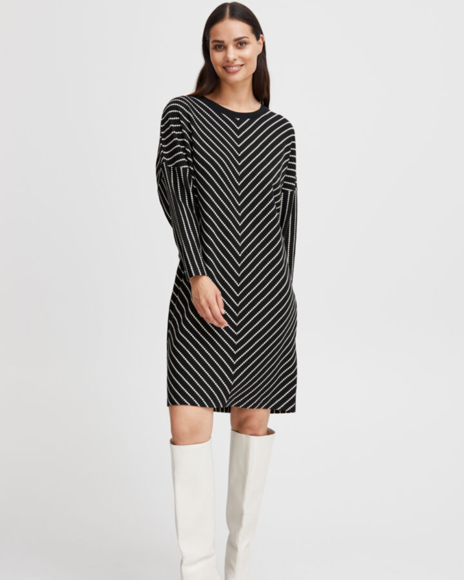 RUNI SWEAT DRESS
