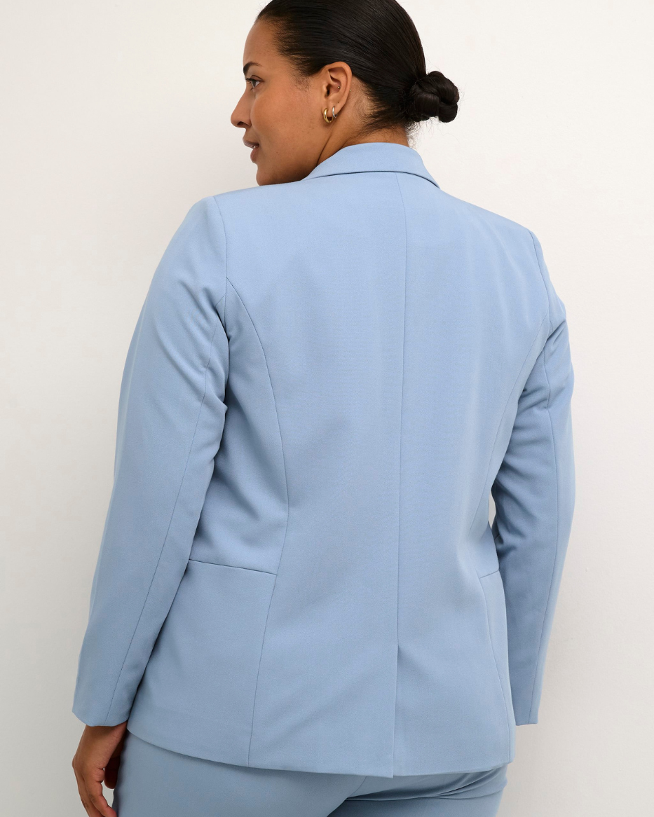 SAKIRA BLAZER