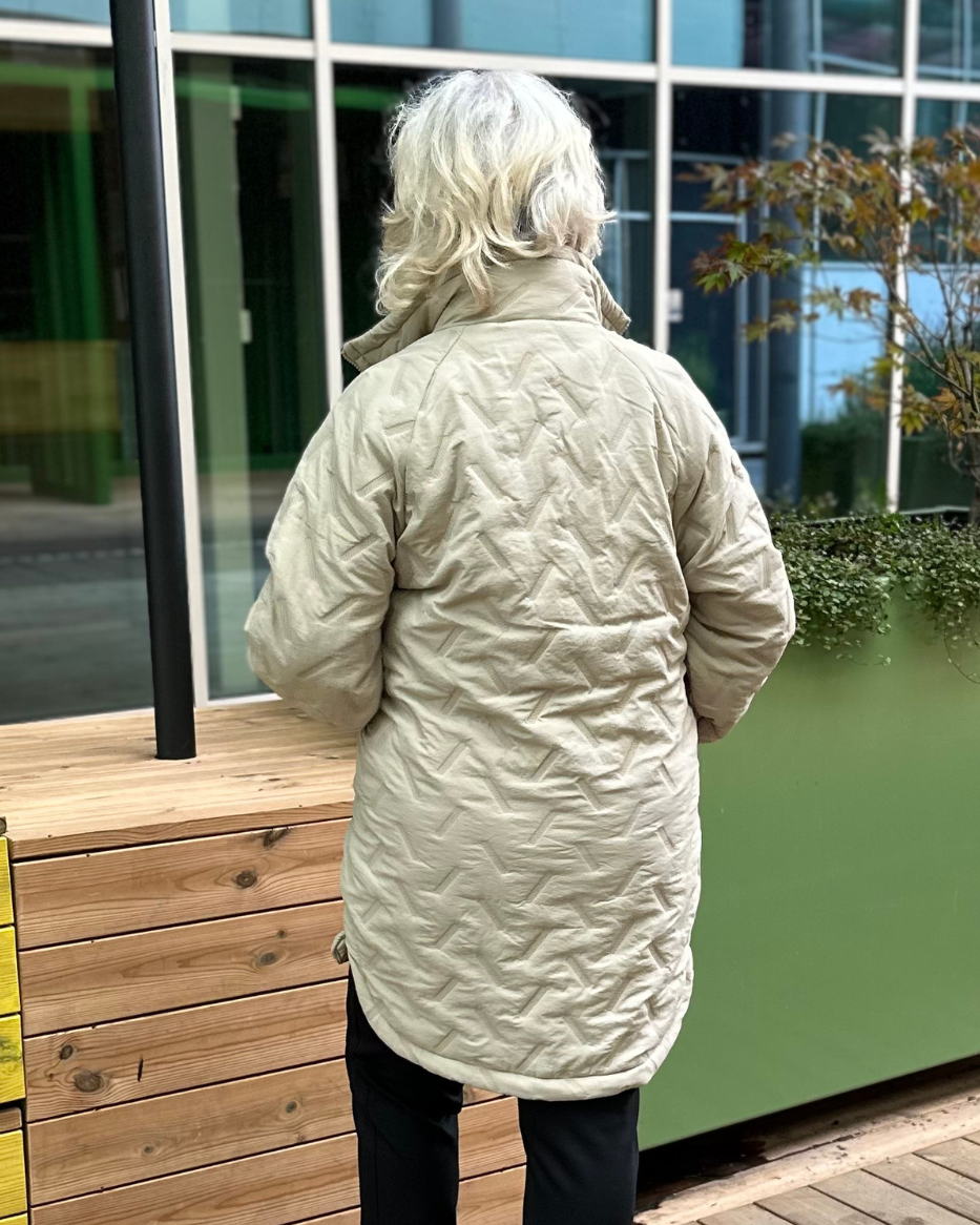 CROWN-JACKET
