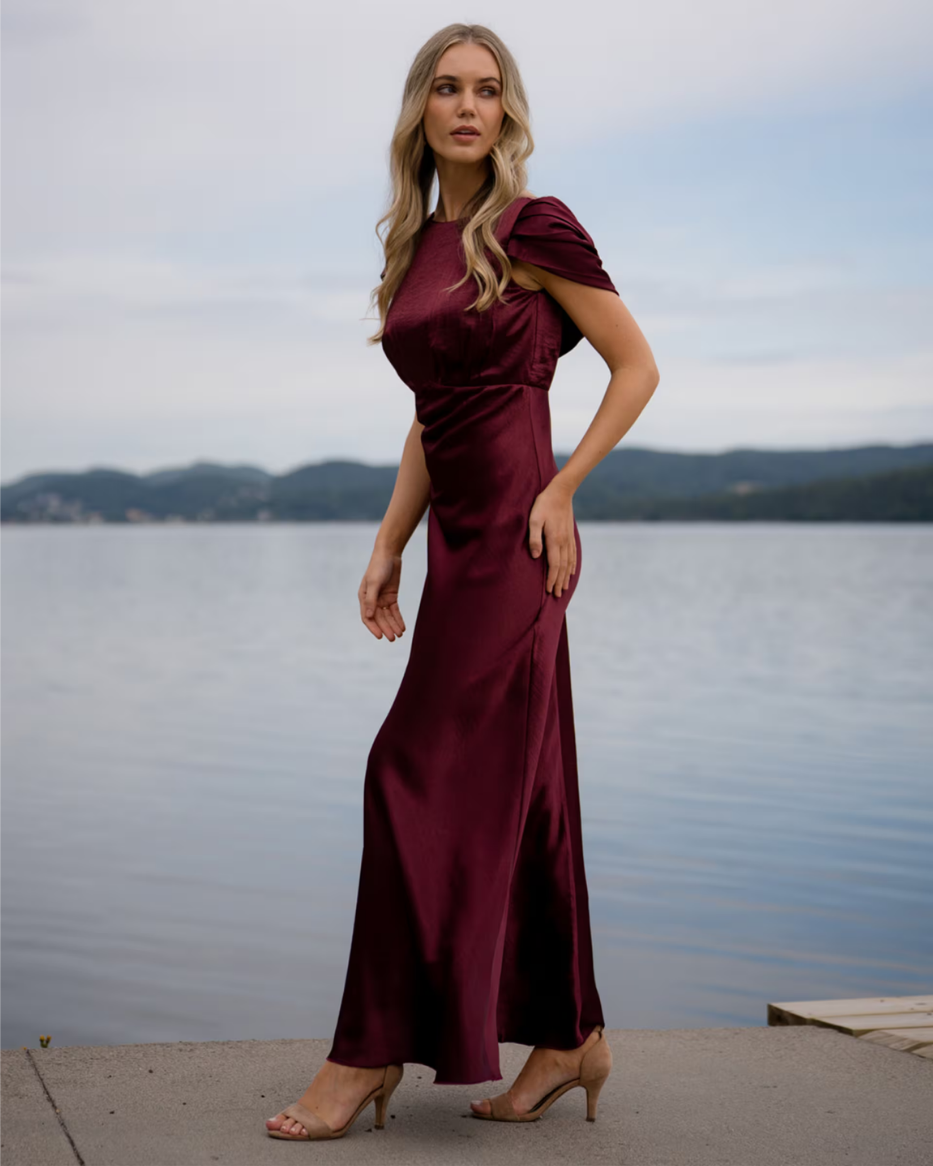 AMARIS HEAVY SATIN