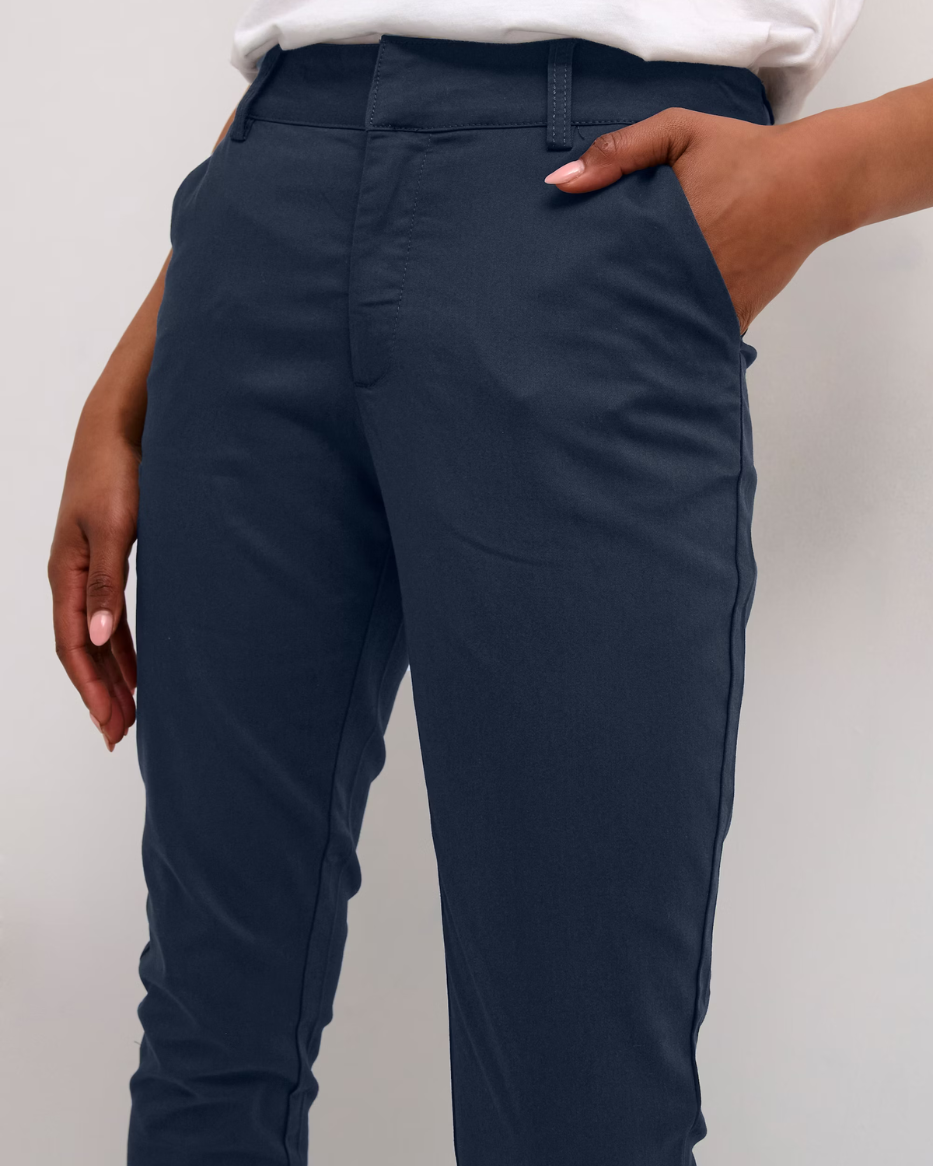 LEA 7/8 CHINO PANT