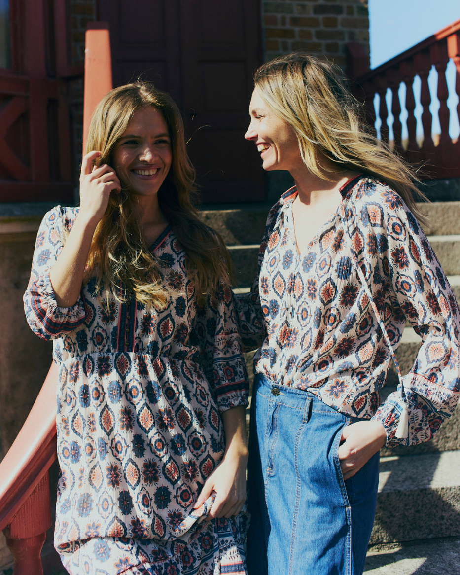 NOMES-BLOUSE