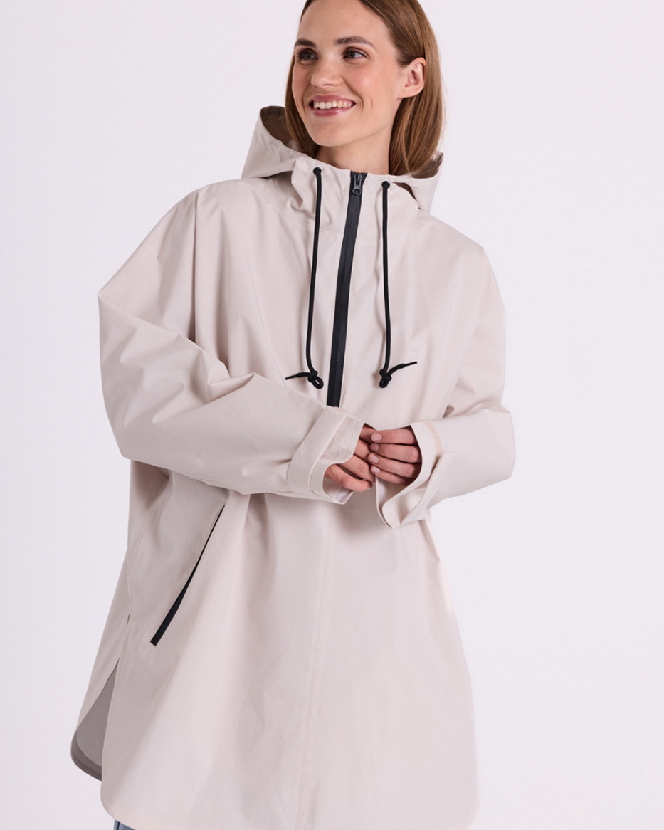MOW-PONCHO